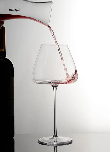 Dancer Wine Glass from KEYHUAN