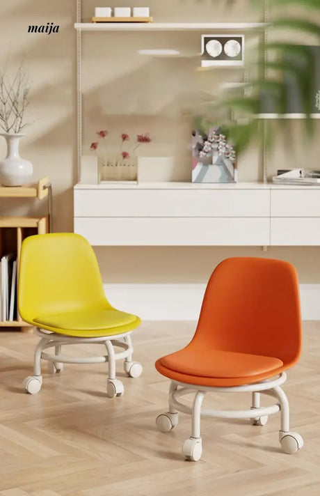 Lowe Pulley Baby Chair from maija