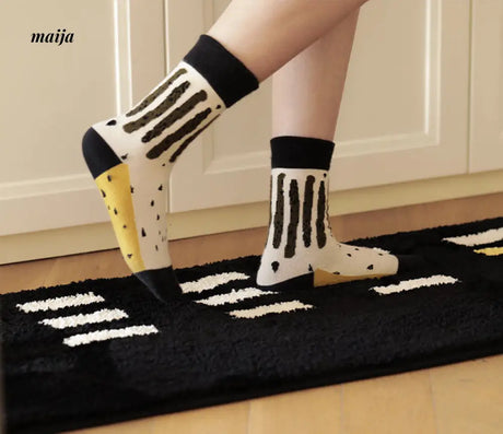 Gareth Grid Bath Mat from Piihab
