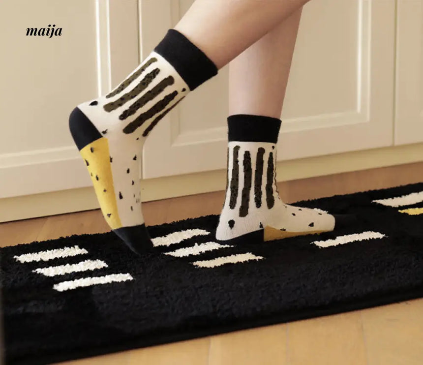 Gareth Grid Bath Mat from Piihab