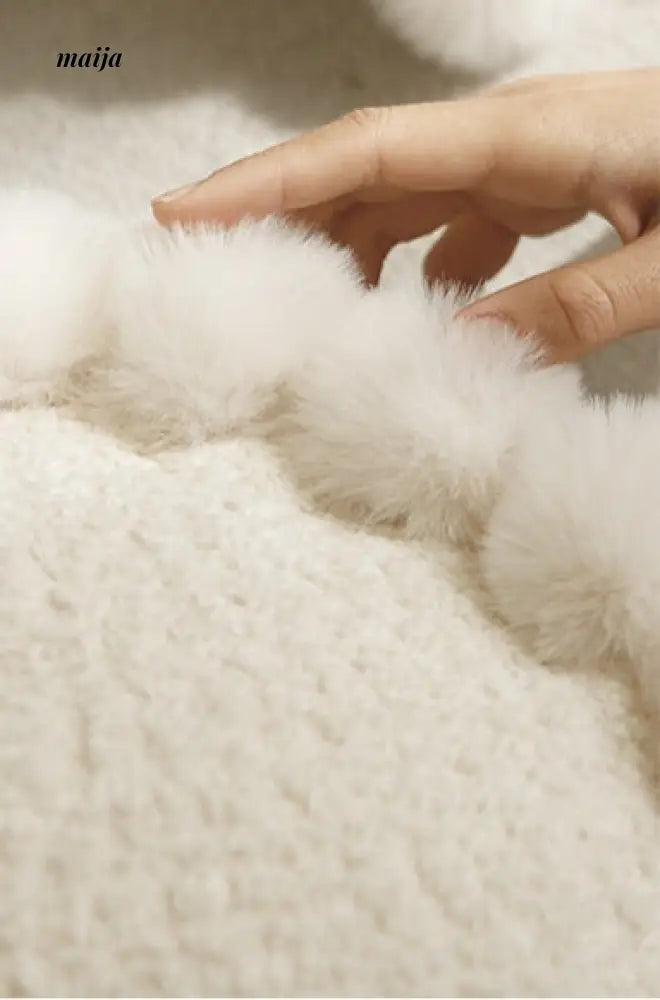 Sunflower Fur Cream Cushion from milamila