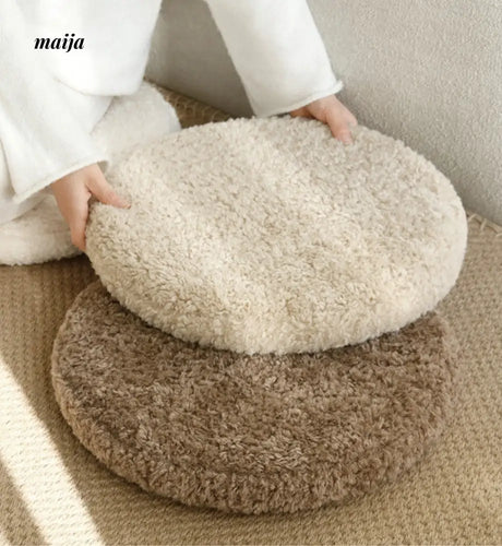 Fluffy Pancake Lazy Cushion from milamila