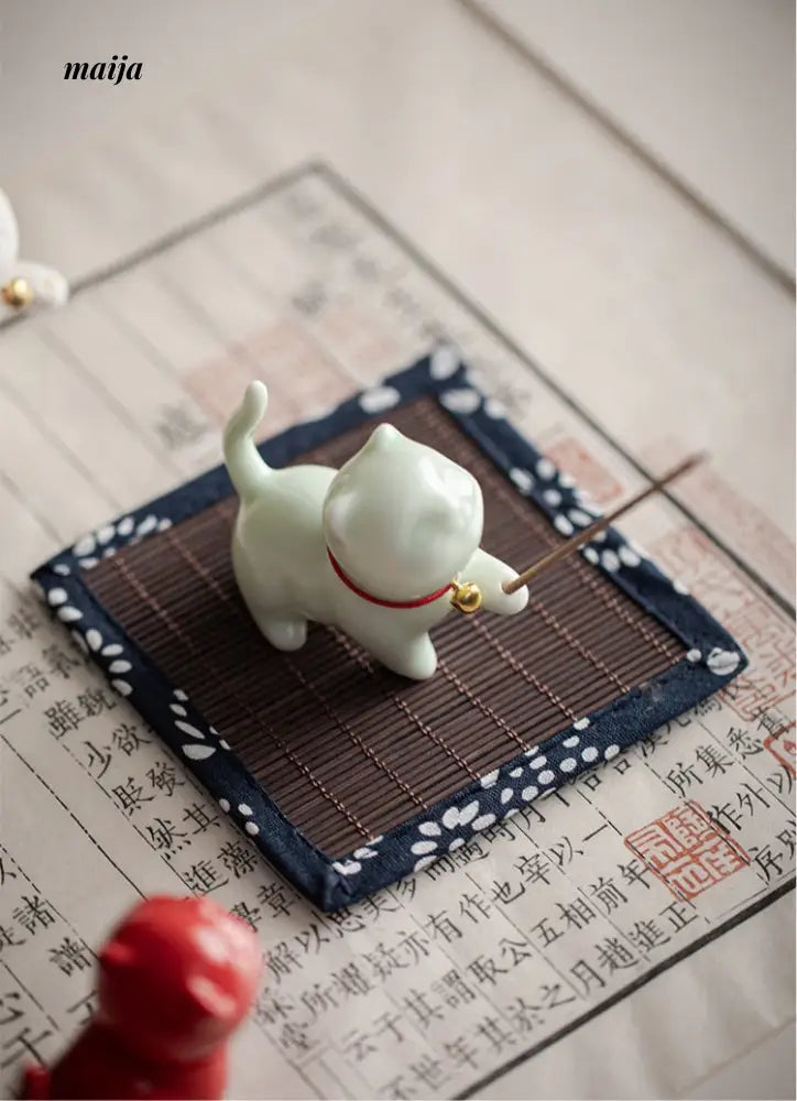 Happy Cat Incense Holder