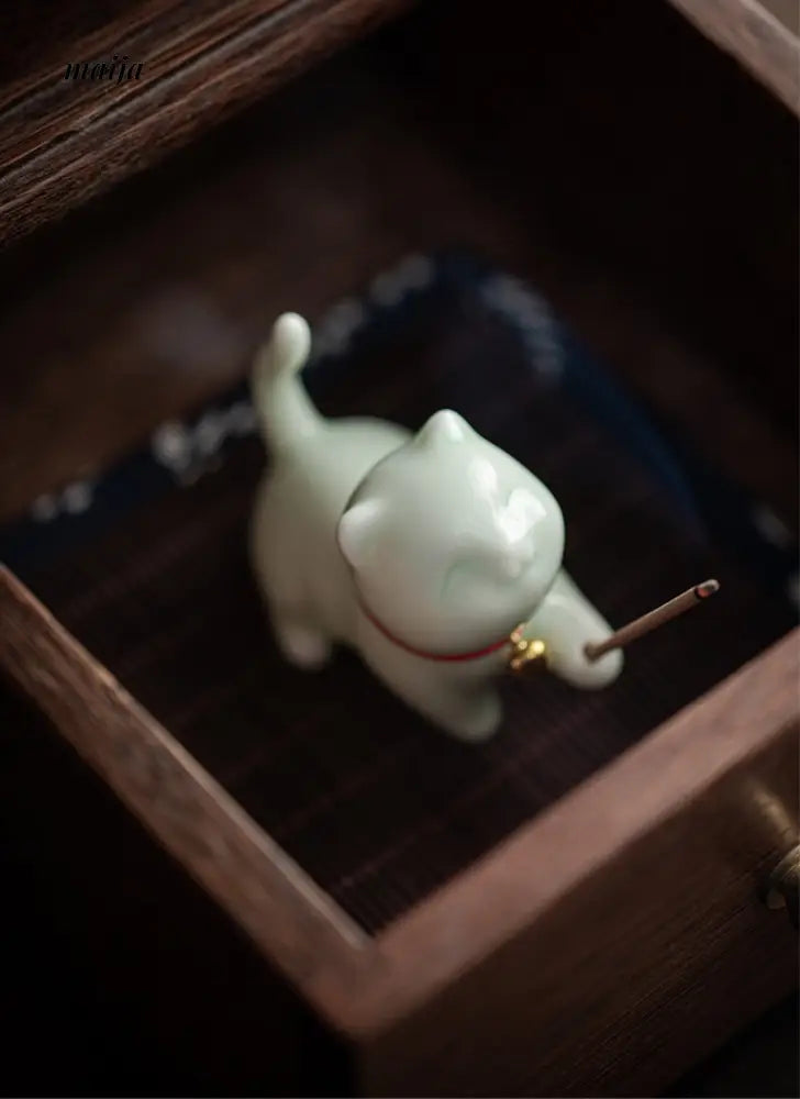 Happy Cat Incense Holder