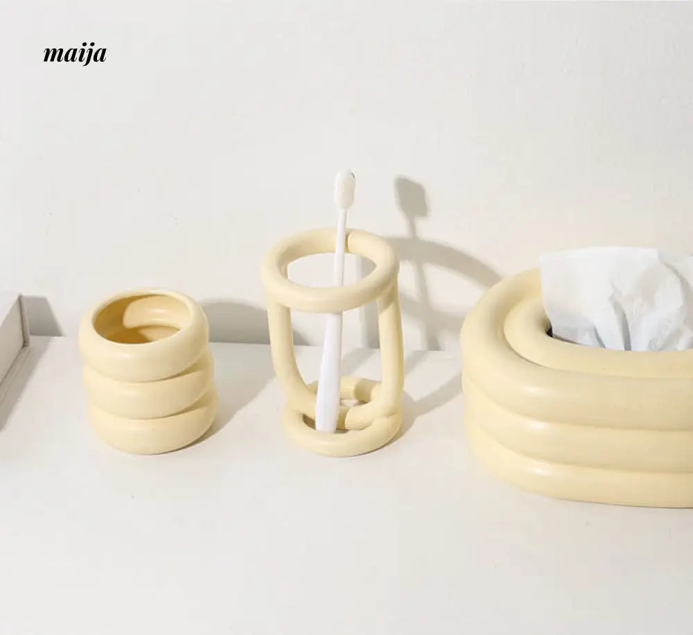 Chibi Toothbrush Rack from LENYVASEN