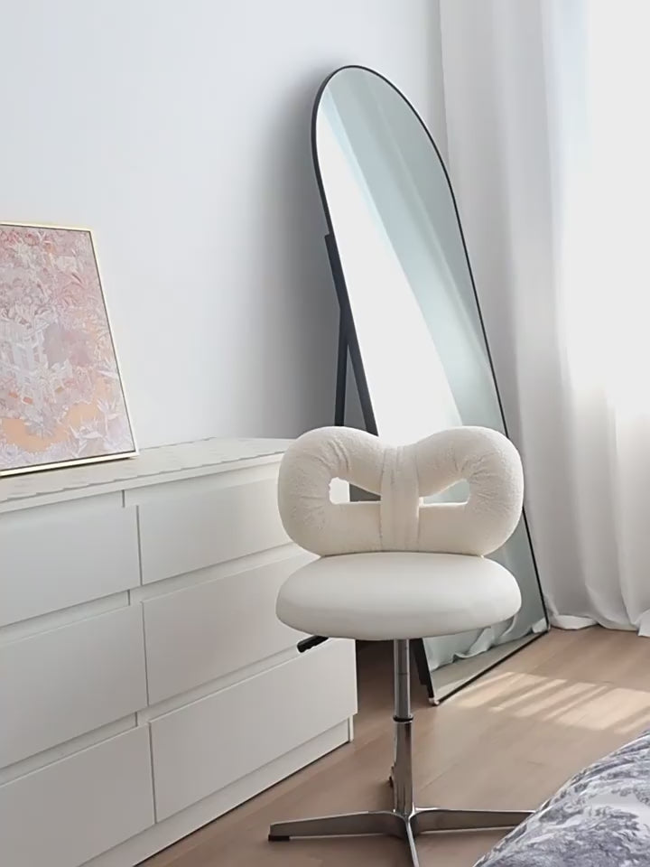 Princess Rotating Cream Dressing Stool