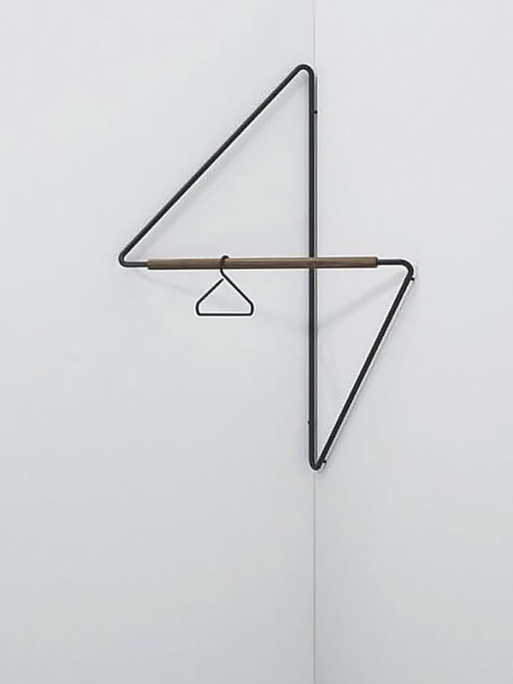 GUJI Abstract Designer Corner Hanging Rack
