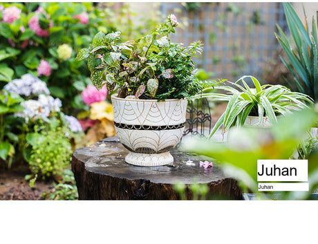 JUHAN Aveline Vintage Garden Ornament Extra-Large Flower Pot from JUHAN