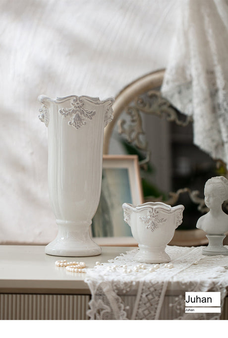 JUHAN Lysandra Vintage Floral Elegant Flowerpot Decorations from JUHAN