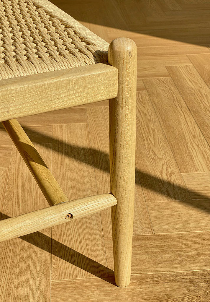Woven Shoe Changing Stool from IOI HOME